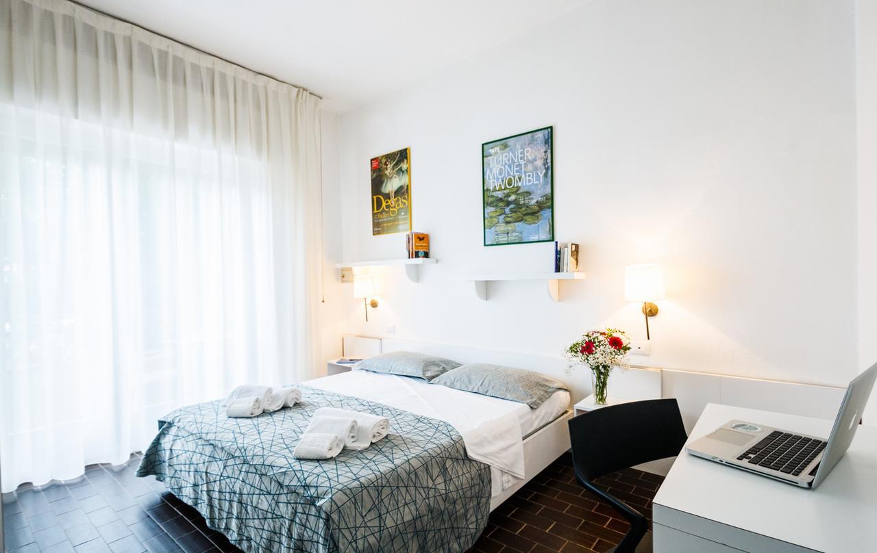 Hotel Sabrina Кастильоне-делла-Пеская Экстерьер фото