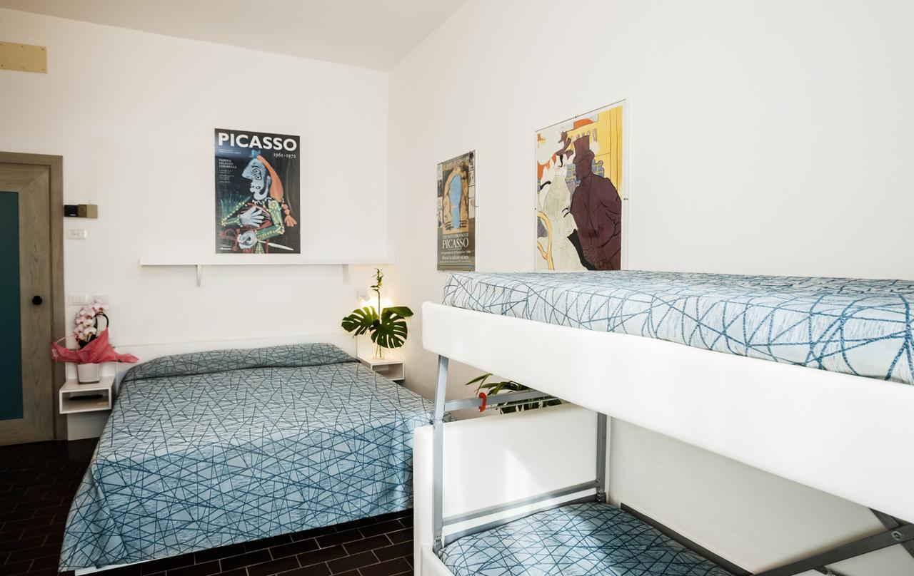 Hotel Sabrina Кастильоне-делла-Пеская Экстерьер фото