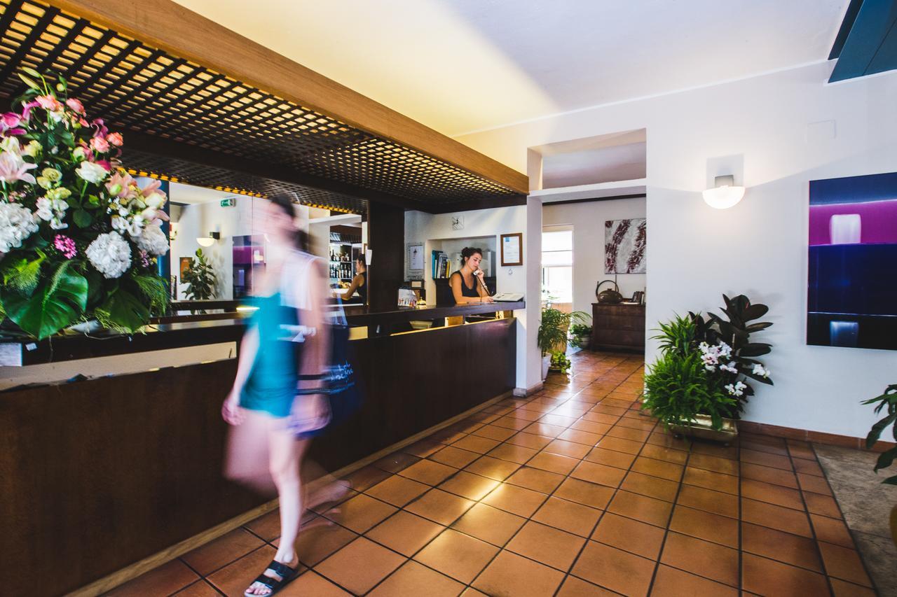 Hotel Sabrina Кастильоне-делла-Пеская Экстерьер фото